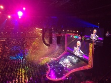 tags: Elton John, New Orleans, Louisiana, United States, Smoothie King Center - Elton John on Dec 6, 2018 [691-small]