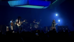 Paramore / Foals / The Linda Lindas / Billie Eilish / MUNA on Jul 19, 2023 [232-small]