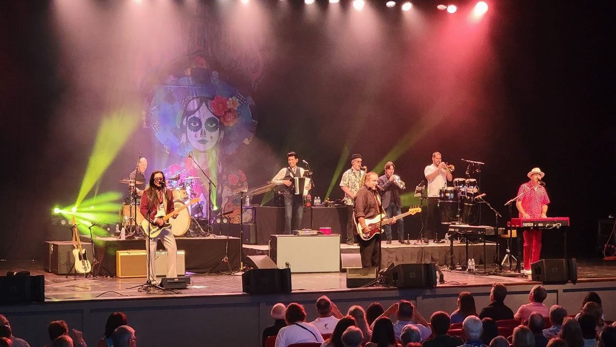 The Jenkins Twins Concert & Tour History (Updated for 2023) | Concert Archives