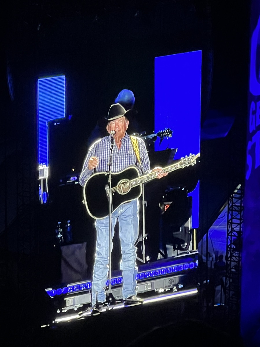 Jul 28, 2023 Strait / Chris Stapleton / Little Big Town at