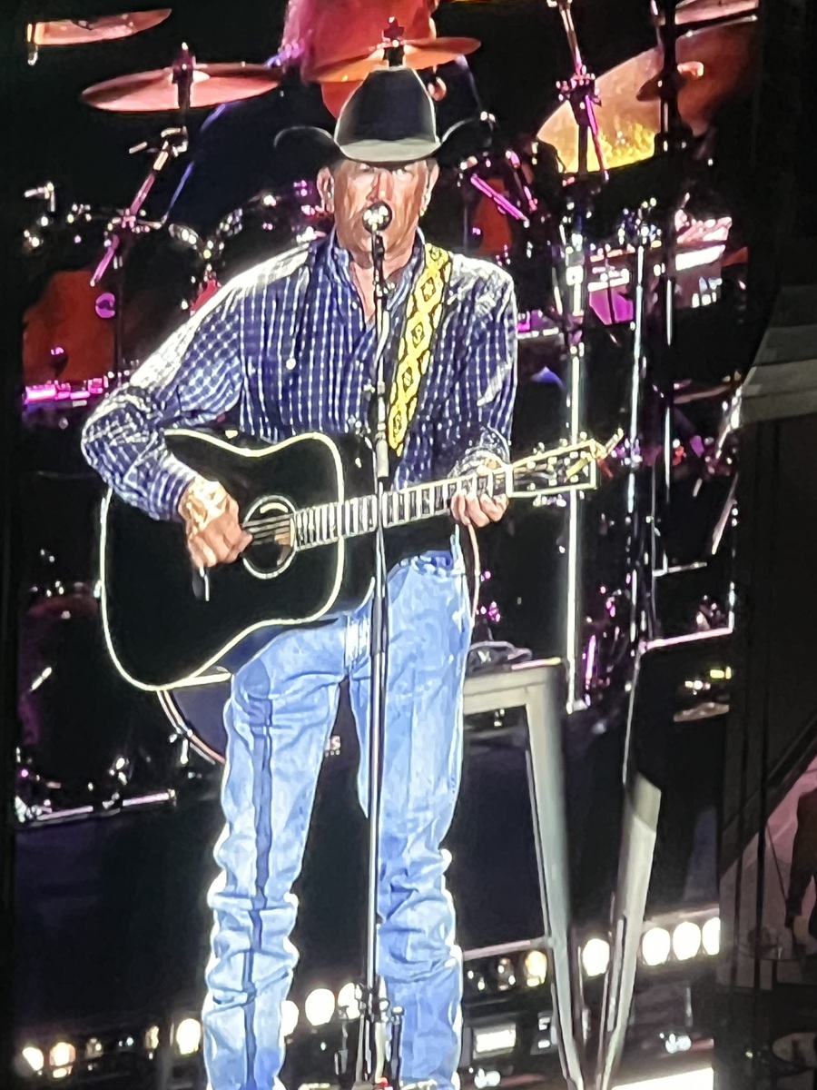 Jul 28, 2023 Strait / Chris Stapleton / Little Big Town at