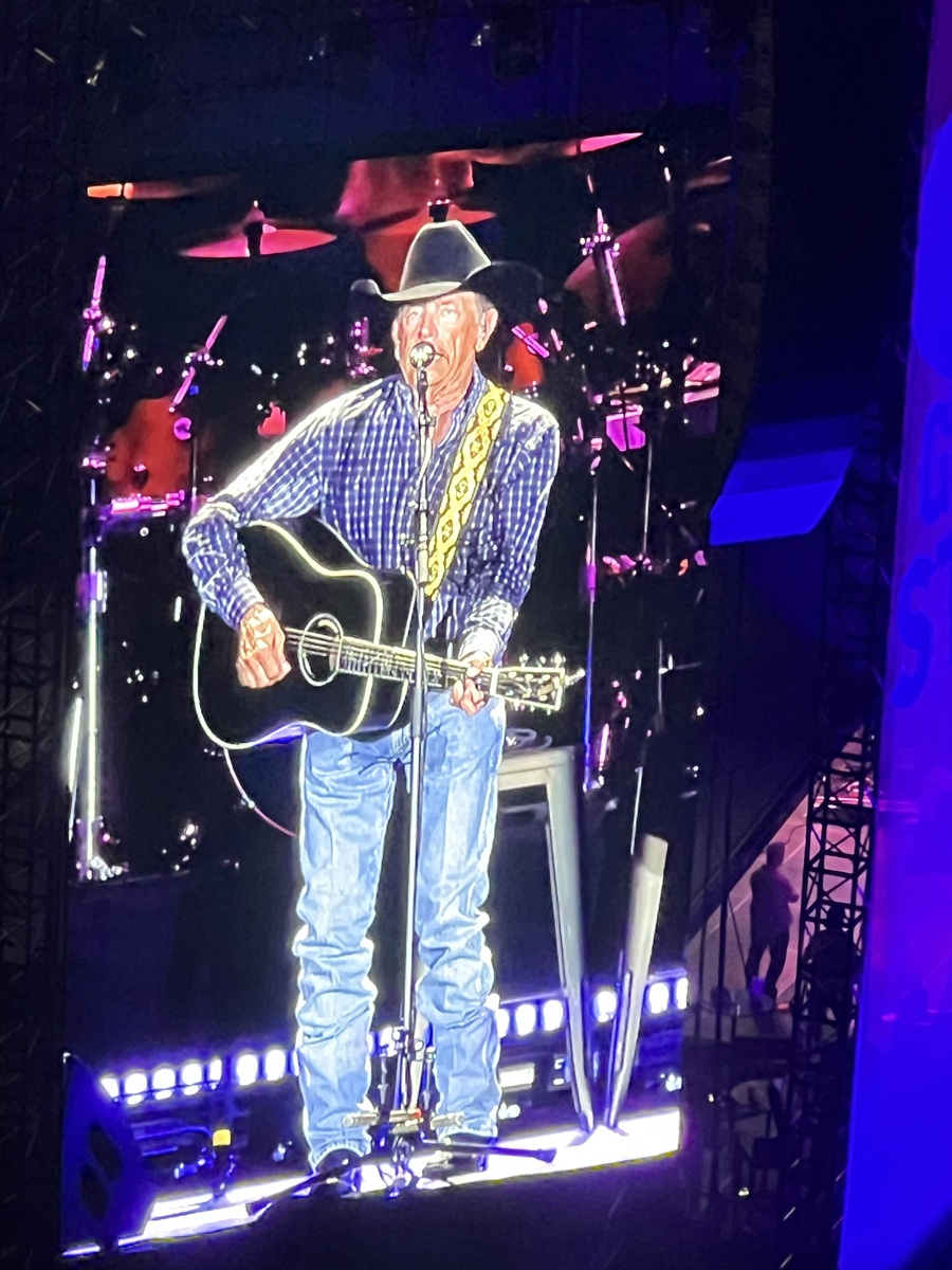 Jul 28, 2023 Strait / Chris Stapleton / Little Big Town at