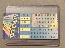 Lionel Richie / Tina Turner on Jun 2, 1984 [521-small]