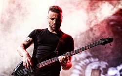 Muse / Nothing But Thieves on Jul 18, 2015 [694-small]