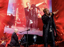 Billy Joel / Stevie Nicks on Aug 5, 2023 [910-small]
