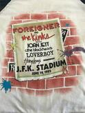 Foreigner / The Kinks / Joan Jett & The Blackhearts / Huey Lewis and The News / Loverboy on Jun 19, 1982 [915-small]