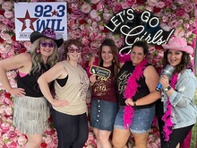 Shania Twain / Breland on Jun 4, 2023 [025-small]