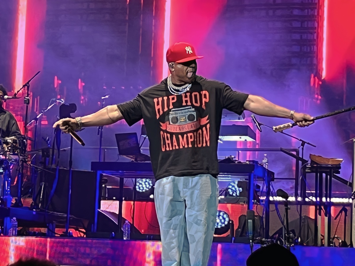 LL Cool J Concert & Tour History (Updated for 2023) Concert Archives