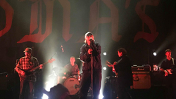 DMA'S / Belako on Apr 9, 2019 [197-small]