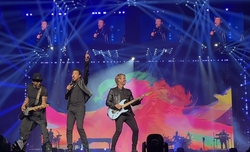 Lionel Richie / Earth, Wind & Fire on Aug 22, 2023 [923-small]