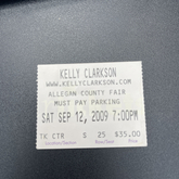 Kelly Clarkson on Sep 12, 2009 [809-small]