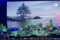 Jimmy Buffett on Aug 6, 2022 [893-small]