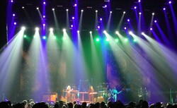 Def Leppard / Heart / Evan Watson on Sep 4, 2011 [301-small]
