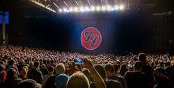 Foo Fighters / Gang of Youths on Oct 15, 2018 [912-small]