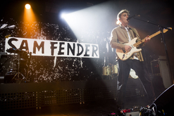 Sam Fender / Heidi Curtis on Oct 26, 2021 [261-small]