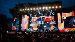 The Rolling Stones / The War on Drugs / Phoebe Bridgers / Fenne Lily / Adia Victoria / Dream Wife on Jun 25, 2022 [385-small]