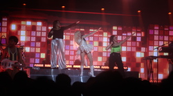 Carly Rae Jepsen / Harvey Sutherland on Aug 12, 2023 [802-small]