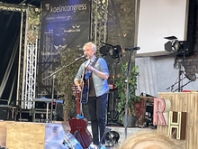 Revolverheld / Jan Loechel on Sep 8, 2023 [862-small]