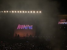HONNE on May 10, 2023 [661-small]