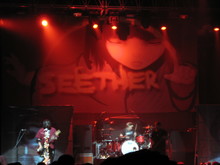 Three Days Grace / Breaking Benjamin / Seether on Sep 19, 2007 [409-small]