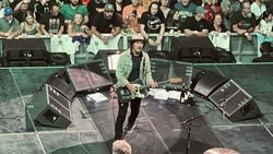 Pearl Jam / Deep Sea Diver on Sep 13, 2023 [696-small]