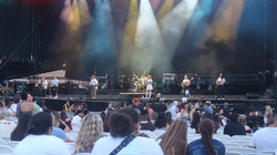 Jonas Brothers / Lawrence the Band on Sep 9, 2023 [986-small]