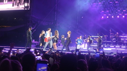 Jonas Brothers / Lawrence the Band on Sep 9, 2023 [112-small]
