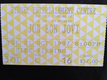 Jon Bon Jovi on Oct 21, 1997 [944-small]