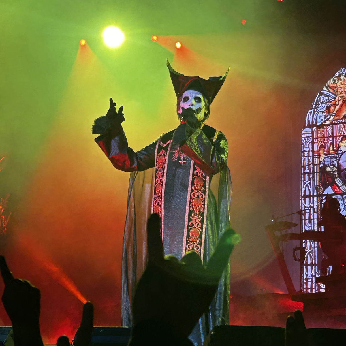 Ghost concert hi-res stock photography and images - Alamy