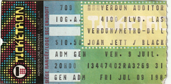 Joan Jett & The Blackhearts on Jul 9, 1982 [382-small]