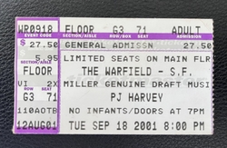 PJ Harvey on Sep 18, 2001 [857-small]