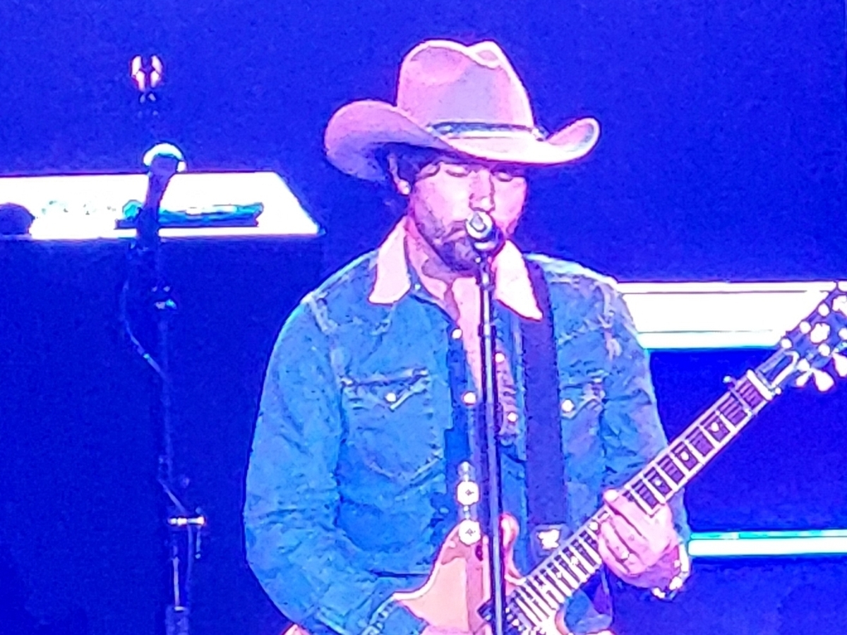 Dan + Shay Concert & Tour History (Updated for 2023 2024) Concert