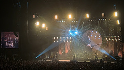 Arctic Monkeys / Fontaines D.C. on Sep 23, 2023 [256-small]