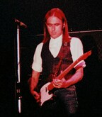 tags: Status Quo, Offenbach, Hesse, Germany, Stadthalle - Status Quo on Apr 25, 1984 [630-small]