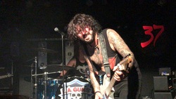 tags: L.A. Guns - L.A. Guns / Budderside on Feb 19, 2018 [355-small]
