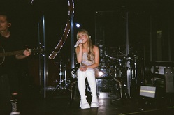 Sabrina Carpenter / spill tab / spill tab on Apr 1, 2023 [232-small]