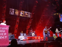 tags: Mac DeMarco - The Strokes / Mac DeMarco / Hinds / Kirin J Callinan on Dec 31, 2019 [058-small]