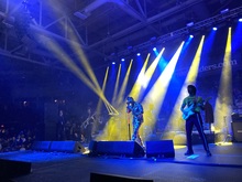 tags: The Strokes - The Strokes / Bernie Sanders / Sunflower Bean on Feb 10, 2020 [138-small]