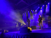 tags: The Strokes - The Strokes / Bernie Sanders / Sunflower Bean on Feb 10, 2020 [139-small]
