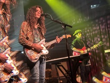 tags: Kurt Vile & The Violators - Kurt Vile & The Violators / Schoolly D / Emily Robb on Oct 9, 2023 [441-small]