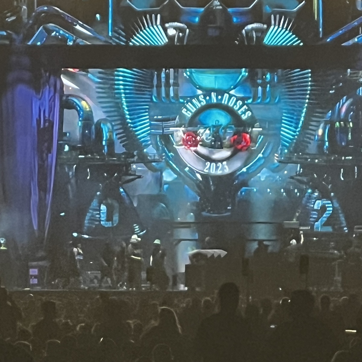 Iron Maiden, Guns and Roses , Judas Priest, AC/DC, Tool, Metallica