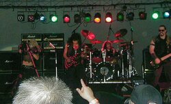Twisted Sister on Sep 5, 2004 [734-small]