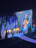 tags: Taylor Swift - Taylor Swift / Paramore / Gayle on Mar 18, 2023 [405-small]