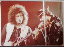 Queen on Nov 24, 1977 [484-small]