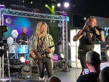 tags: Fozzy - Fozzy / Through The Fire / Royal Bliss / Black Satellite on Oct 1, 2021 [028-small]