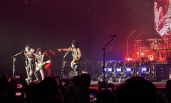 KISS / David Garibaldi on Oct 10, 2021 [168-small]