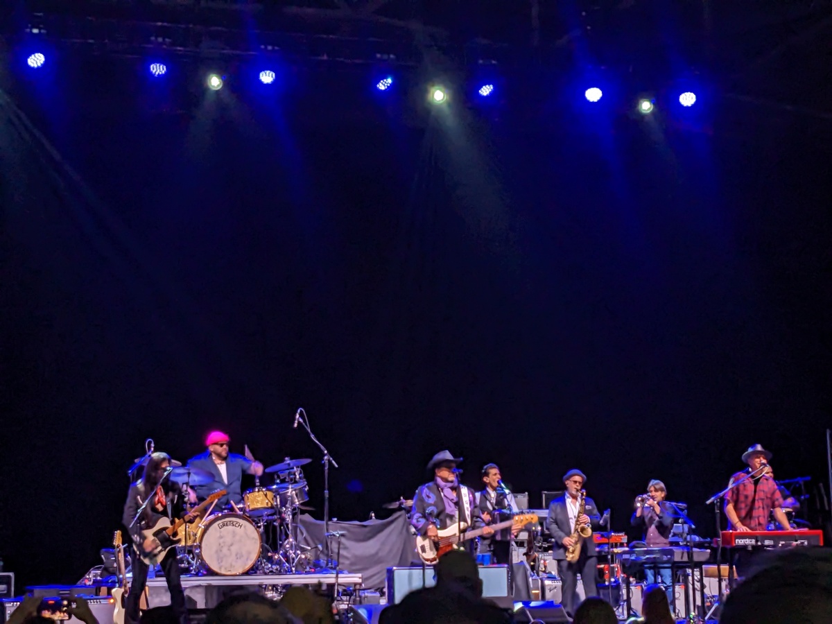 The Mavericks Concert & Tour History (Updated for 2025 2025