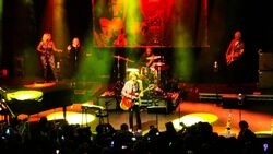 Ronnie Wood / Jack Broadbent on Nov 21, 2019 [061-small]