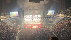Paramore / Foals / The Linda Lindas on Jul 6, 2023 [255-small]