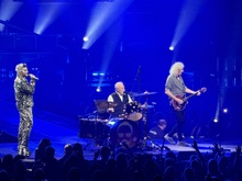 Queen + Adam Lambert / Queen + Adam Lambert on Oct 27, 2023 [642-small]
